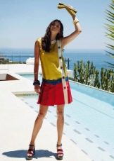 Colored low-rise dress