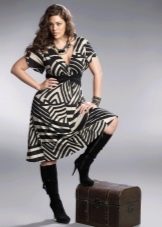 Woolen dress for plump print