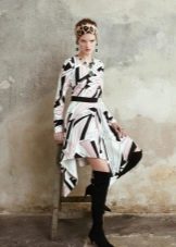 Robe courte en crêpe de Chine avec imprimé