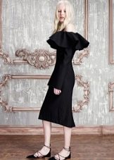 Winter evening dress with flounce