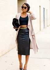 How to wear a black leather pencil skirt