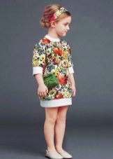 Straight summer dress for a girl of 4 years