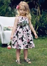 Summer dress for girls with a floral print