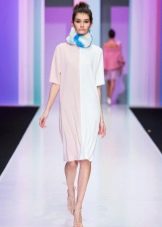 흰 드레스용 목도리