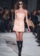 Beige dress and boots looks