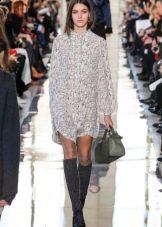 Shoes for a spring shirt dress