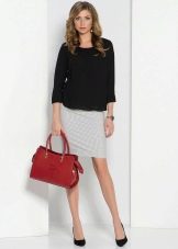 white pencil skirt everyday