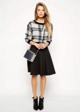 Skirt sun and sweatshirt in a box