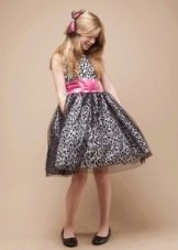 Robe de cocktail de style rétro pour les filles