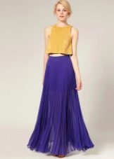Bright skirt to the floor