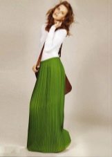 green elasticated pleated skirt