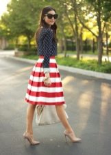 Below the knee striped flared skirt