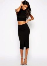 Front slit skirt