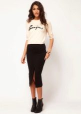 Front slit skirt