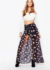 Long skirt with slit