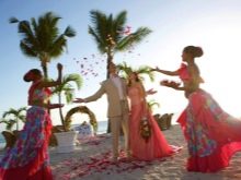Beach wedding dress
