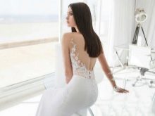 Cut to the waist openwork on a sexy wedding dress
