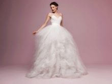 Puffy fashionable wedding dress