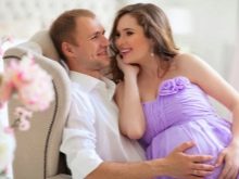 Lilac dress for a photo shoot of pregnant women