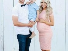 Dress pink with short sleeves for pregnant women