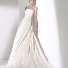 Empire wedding dress from Elie Saab