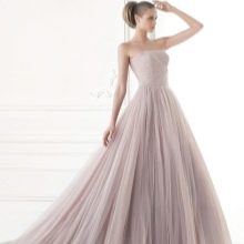 Χρωματιστό νυφικό από την Pronovias
