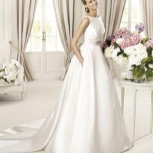 Νυφικό από σατέν Pronovias