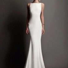 Long sheath wedding dress with train