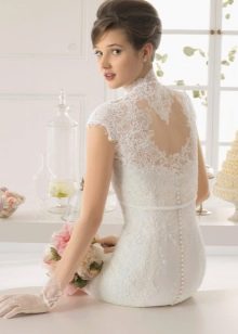 Framing the lace neckline on the wedding dress