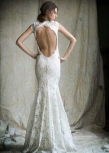 Backless wedding dress