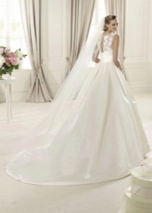 Lush wedding dress from Pronovias