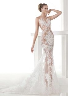 Lace straight wedding dress from Pronovias