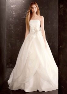 Lush wedding dress from Wong