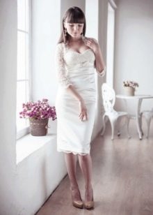 Shoes for a short lace wedding dress