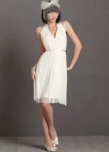 Wedding short dress with lace sleeves