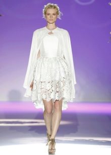 Openwork wedding dress with cape