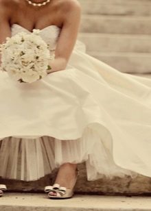 Shoes for a summer wedding summer dress