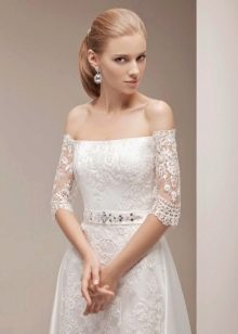 Lace wedding dress with sleeves