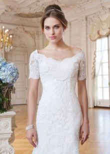 Short sleeve wedding dress