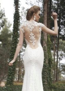 Lace back in wedding dress