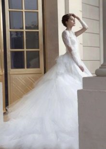 Puffy lace wedding dress