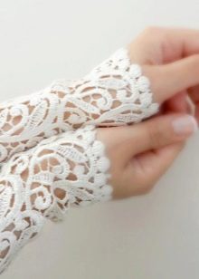 Fishnet gloves for a wedding dress