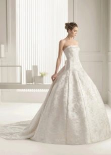 Taffeta wedding dress