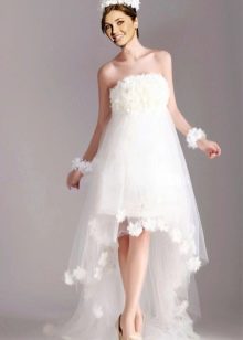 Maternity wedding dress, short in front