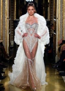 Robe de mariée franche de Zuhair Murad avec des strass