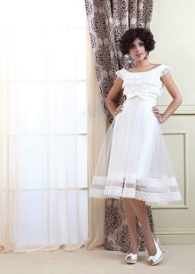 Robe de mariée midi avec jupe duveteuse transparente