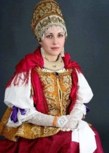Сватбена народна руска носия