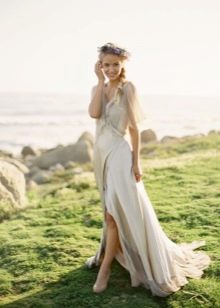 Lightweight rustic wedding dress