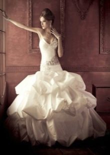 Low-rise puffy dress