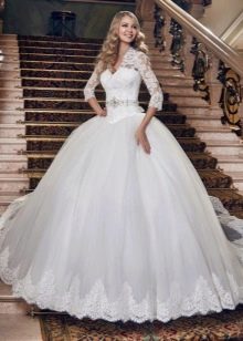 Lush wedding dress from Eva Utkina